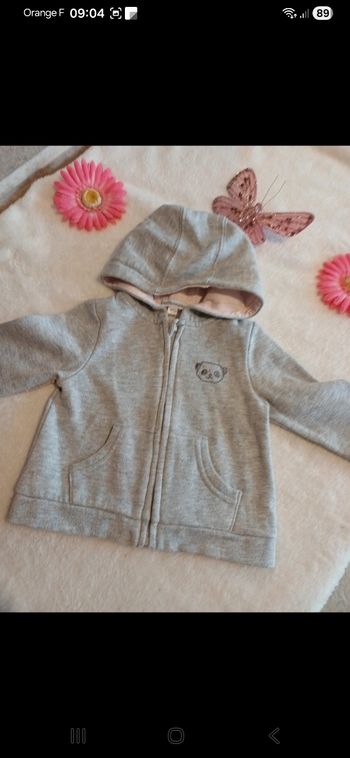 Sweat bébé taille 6 mois