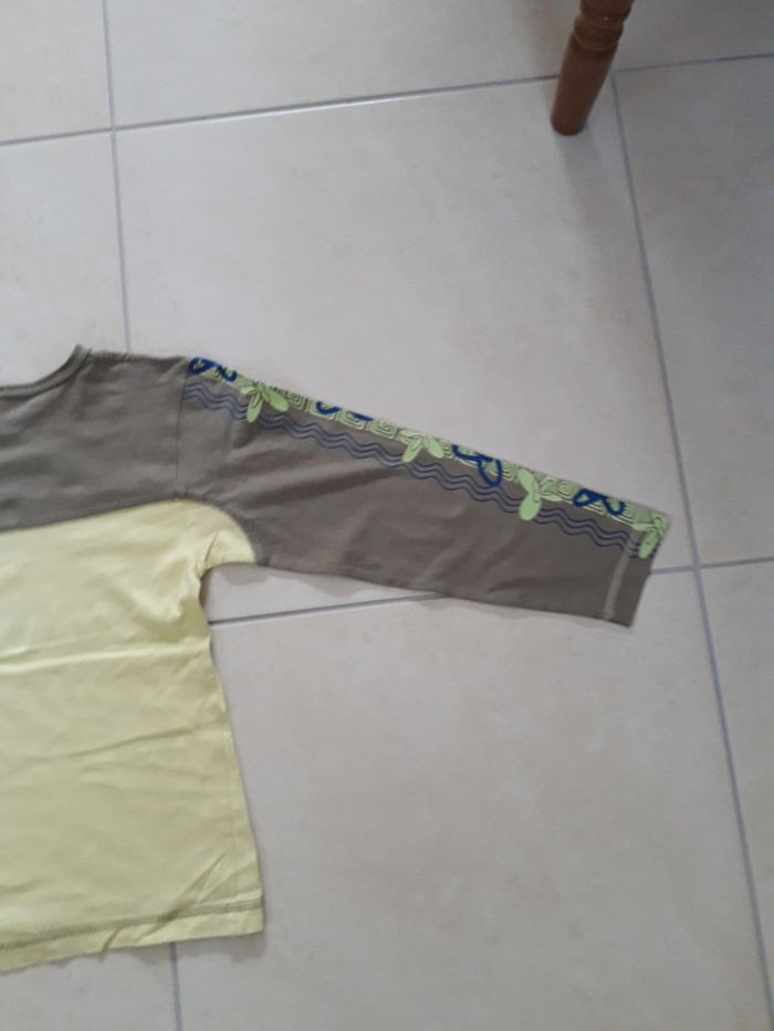 T-shirt M L 8 ans - photo numéro 6