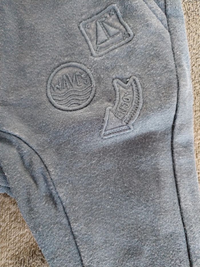 Lot de 3 joggings 9 mois Kiabi - photo numéro 9