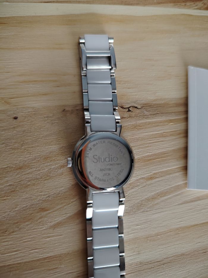 Montre femme - photo numéro 4