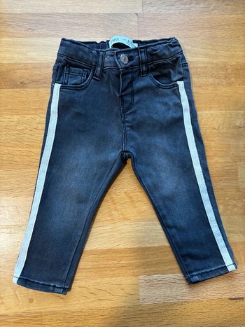 Beau jean Zara 6/9 mois 74 cms fille