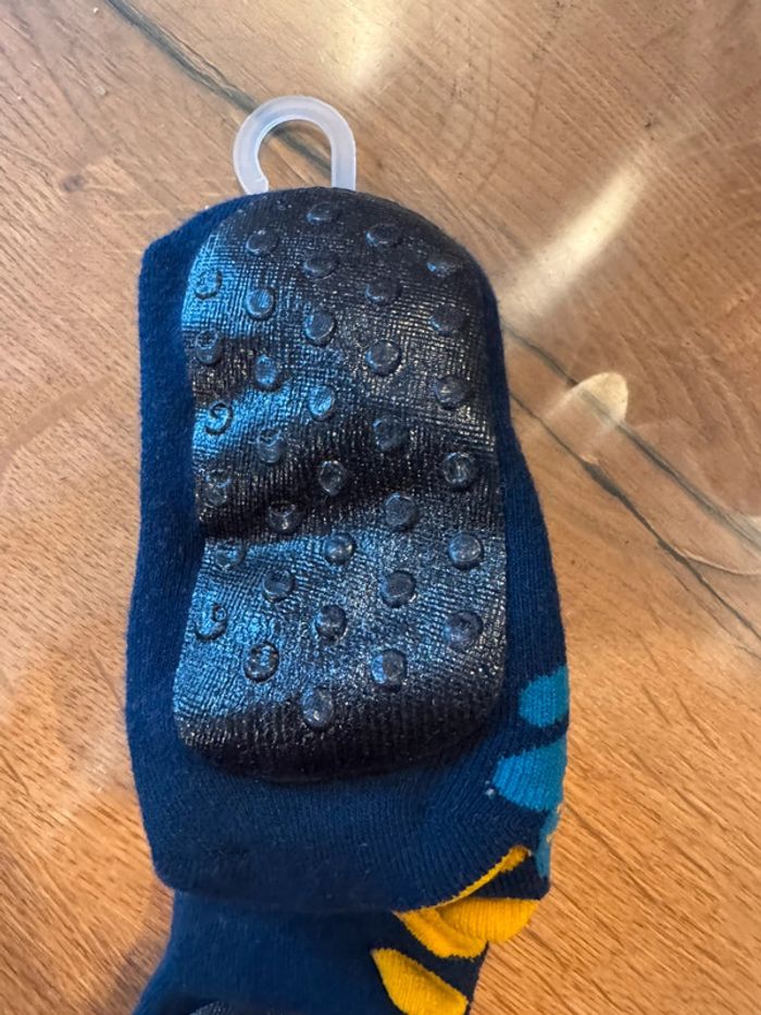 Chaussettes antidérapantes 23/26 - photo numéro 3