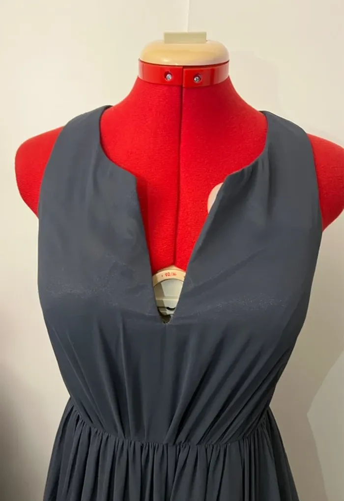 Robe longue fluide avec fente bleu-gris Unique - photo numéro 4