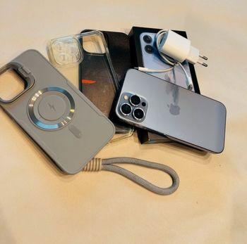 I p h o n e 13 p r o m a x