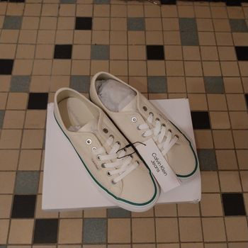 Baskets calvin klein jamais porté femme pointure 40 acheter 80 euros