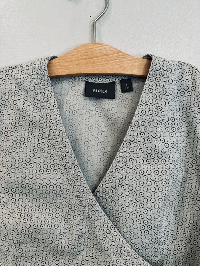 Blouse Mexx taille 9/10 ans 134/140 cm - photo numéro 2