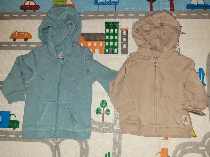 Lot de gilets/ veste garçon 12 mois - photo numéro 5