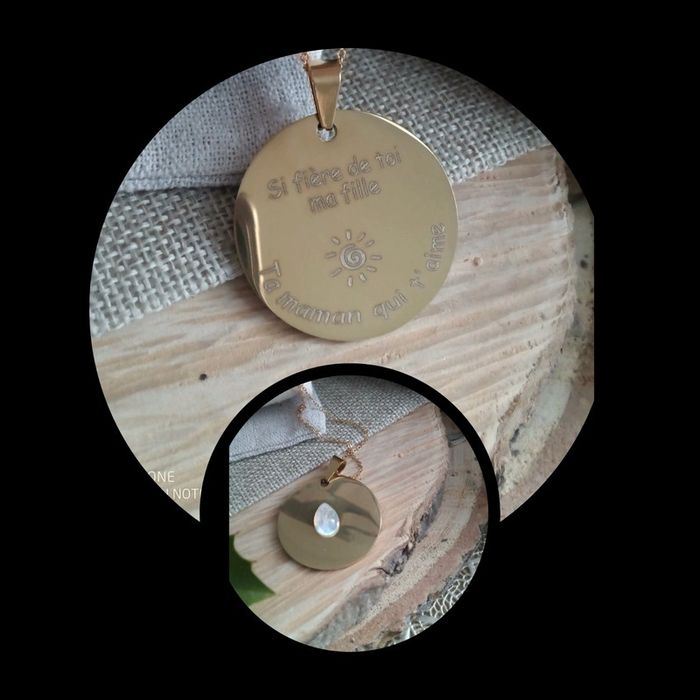 Collier à offrir à sa fille avec pierre de lune