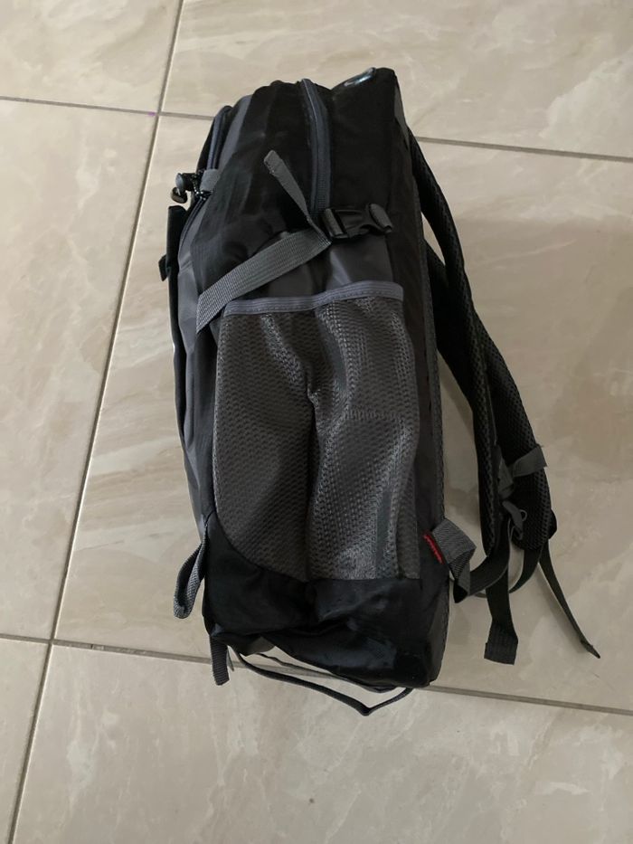 Sac de randonnée 40L neuf - photo numéro 2