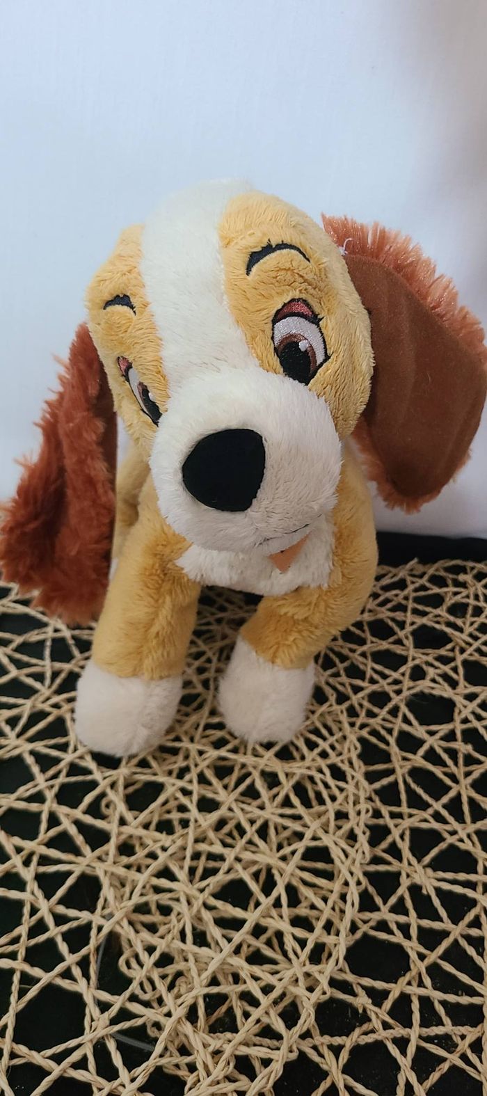 Peluche belle et le clochard Disney