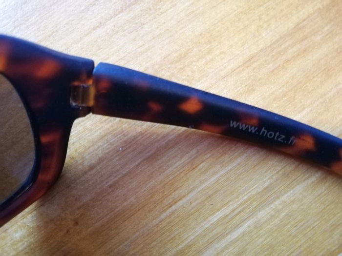 Lunette de soleil Hotz - photo numéro 4