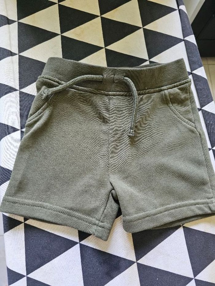 Short bébé garçon