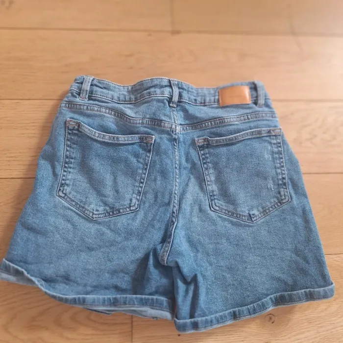 Short en jean Promod taille 40 - photo numéro 2