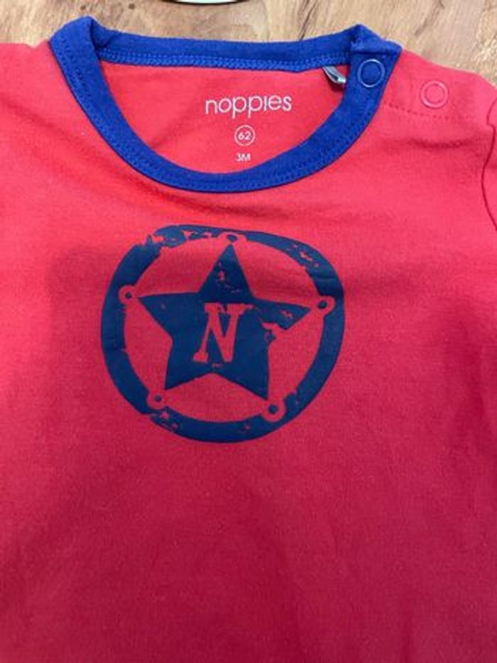 T-shirt manches longues rouge taille 3 mois - photo numéro 2