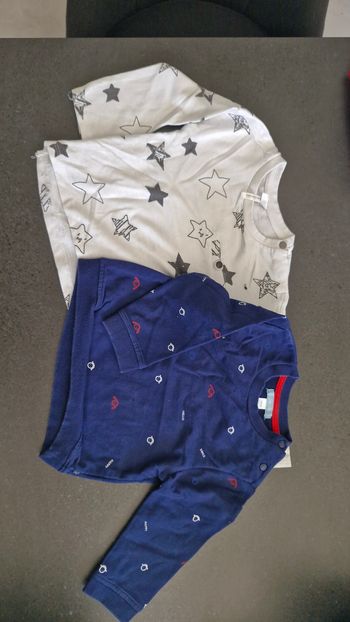Lot sweats taille 18 mois