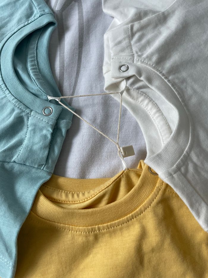 3 tshirts neufs - photo numéro 2