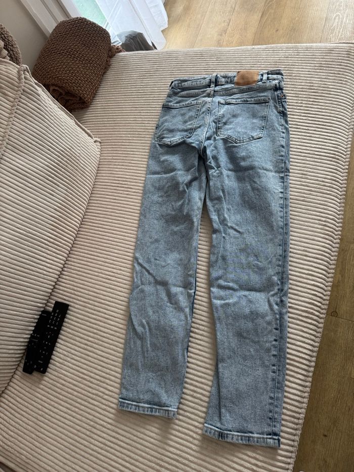 Jean bleu - photo numéro 3