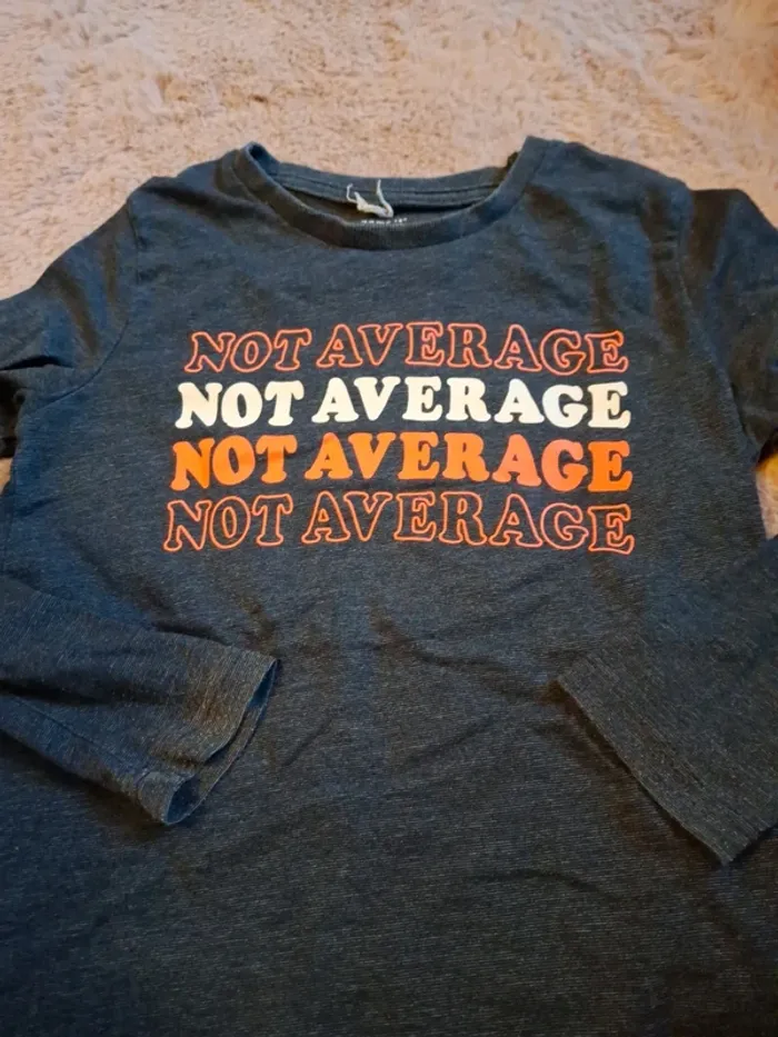 Tshirt taille 7/8 ans - photo numéro 2