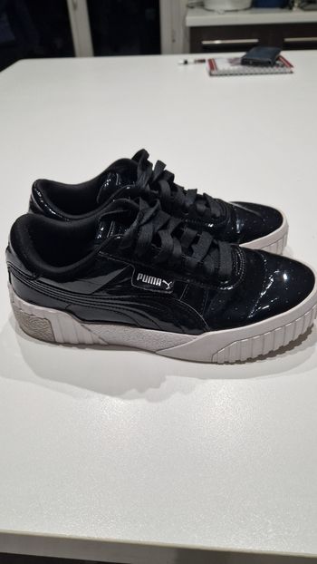 PUMA Cali Patent GS noir vernis taille 38
