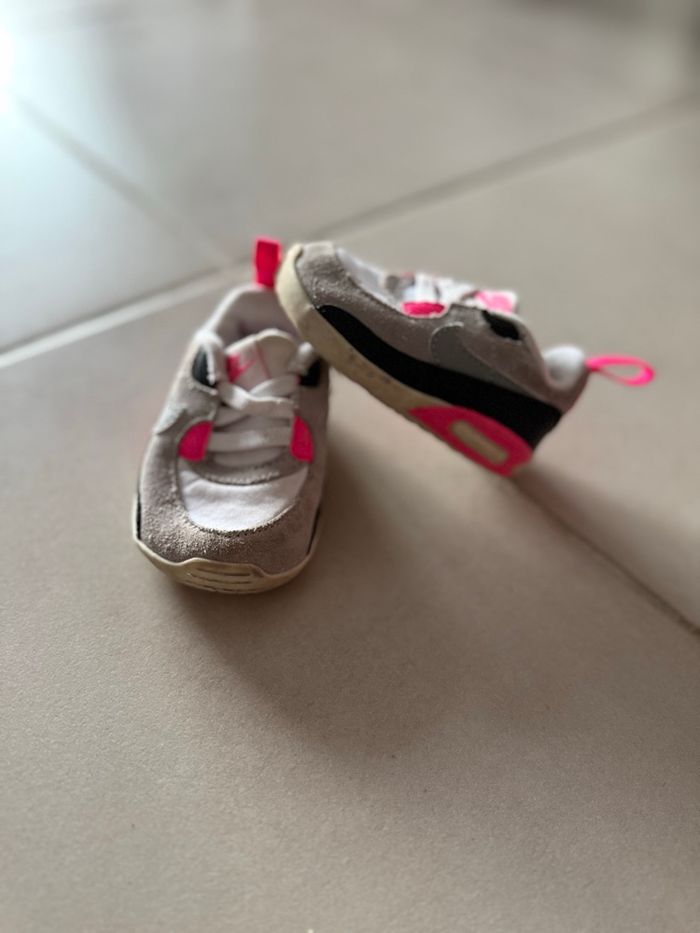 Chaussure bébé - photo numéro 2
