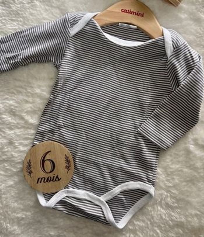 Lot de bodies - photo numéro 7