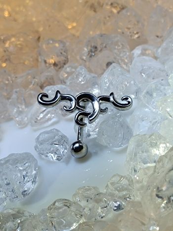 Piercing inversé nombril tribal a l envers bijoux ventre bauchnabel navel ombligo
