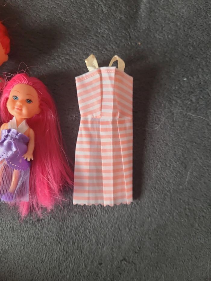Lot 3 poupées style barbie - photo numéro 4