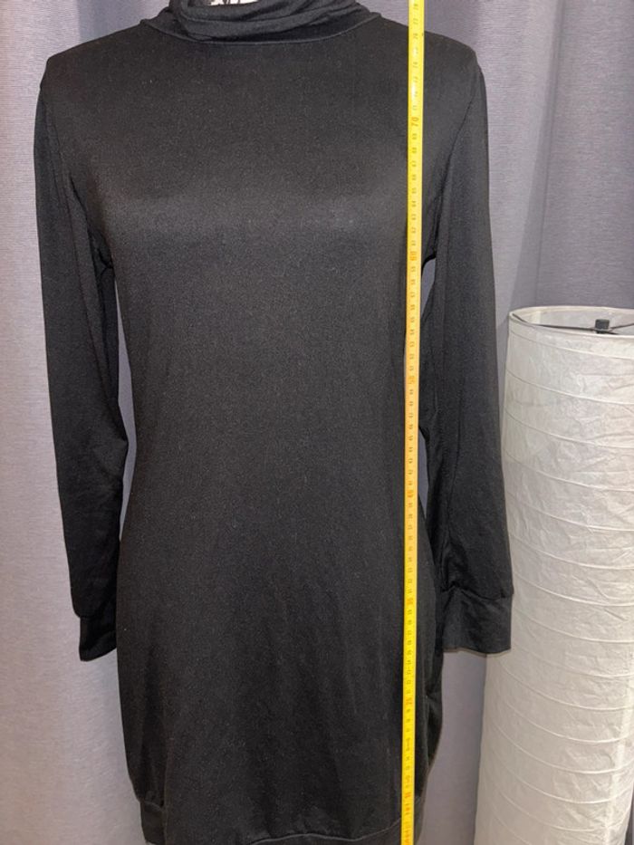 Jolie robe noire col roulé taille S - photo numéro 4