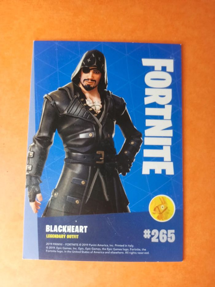 Carte panini Fortnite serie 1 #265 blackheart legendary outfit