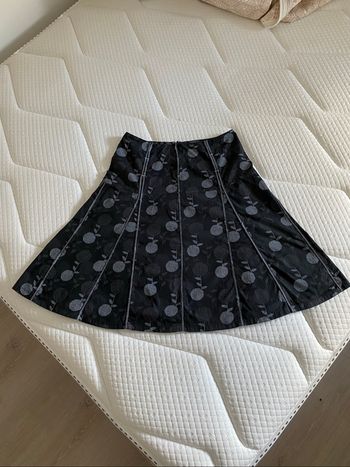 Jupe noire forme trapèze