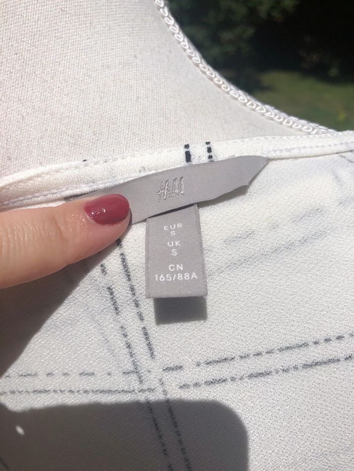 T-shirt H&M taille S - photo numéro 6