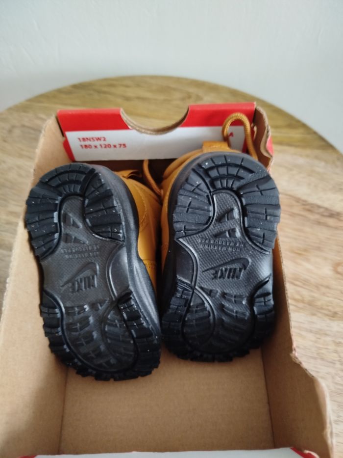 Baskets NIke T17 - photo numéro 6