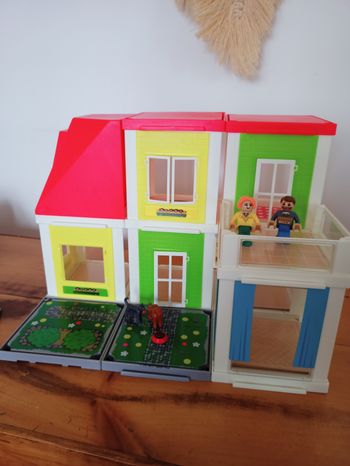 Maison type playmobile