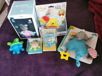 Lot jeux et veilleuse bébé neuf