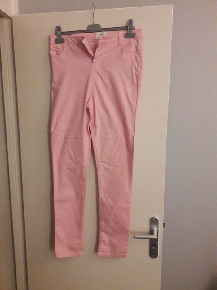 Jean/pantalon rose neufT38 - photo numéro 2