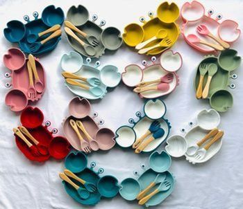 Assiette et couvert en silicone personnalisée