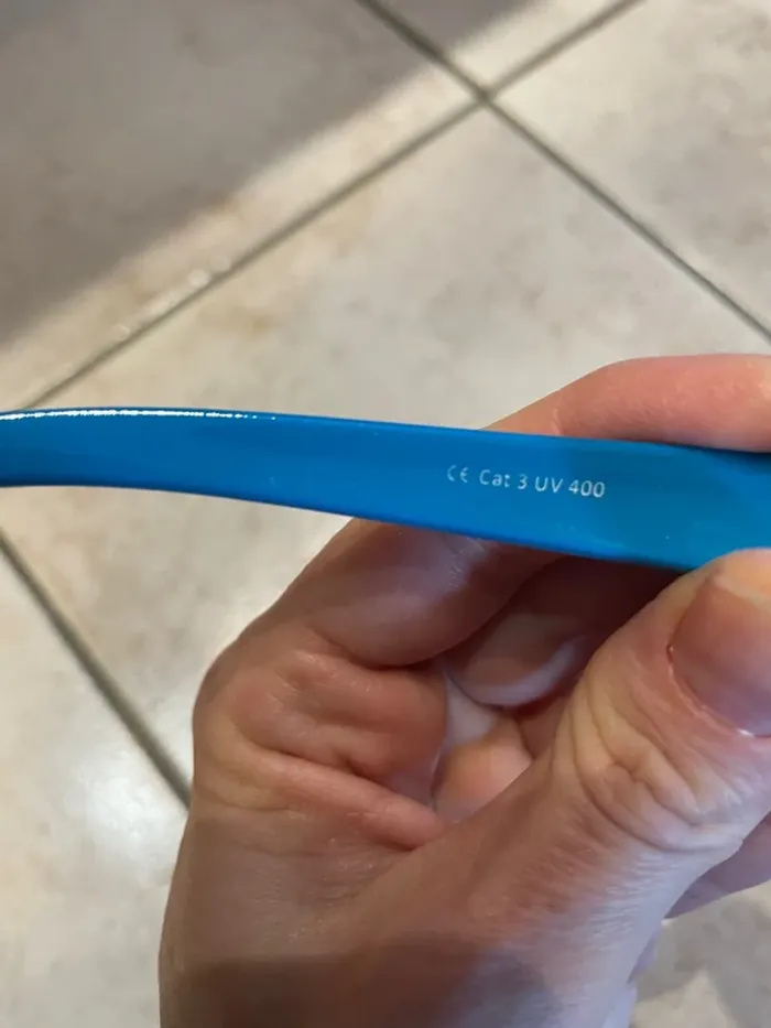 Lunettes de soleil enfant - photo numéro 4