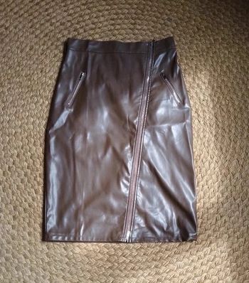 👗 jupe effet cuir taille M -Unika paris