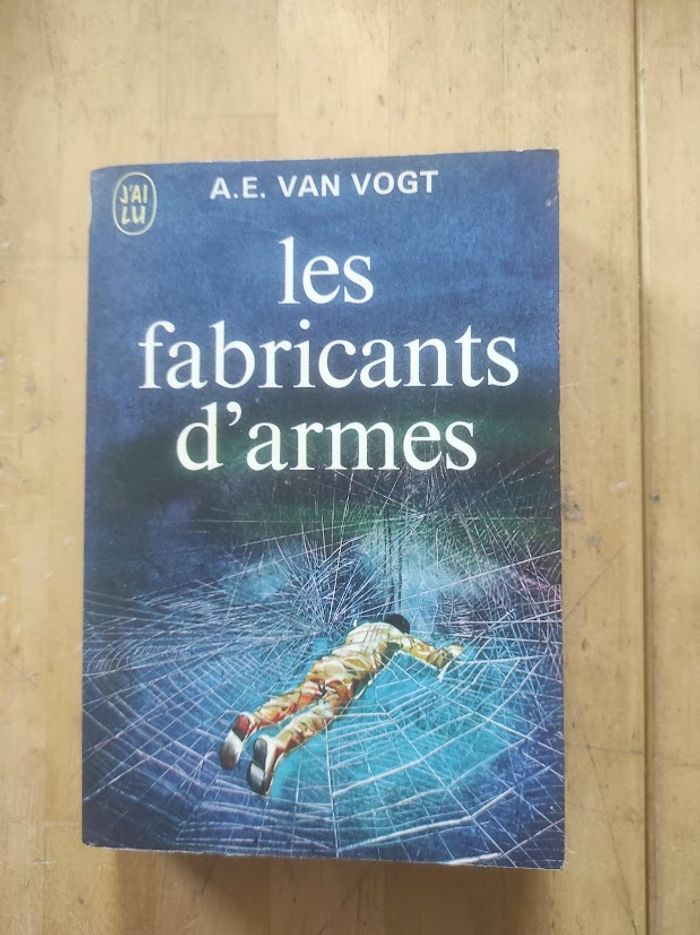 Les fabricants d'armes A.E. Van Vogt J'ai Lu 1972 - photo numéro 1