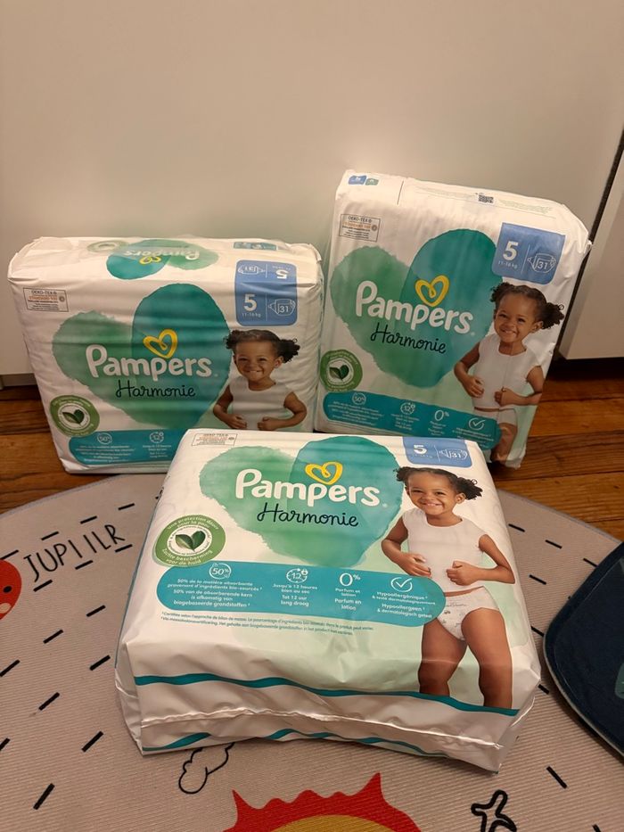couche Pampers harmonie taille 5  soit 11-16kg neuf - photo numéro 2