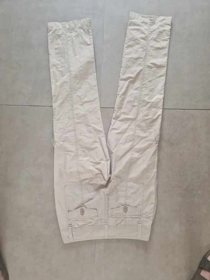 Pantalon cargo Colombia  taille 6 (36/38).tres bon etat - photo numéro 9