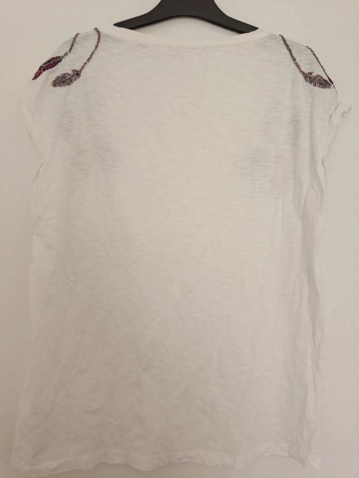 Tee shirt blanc à fleurs brodées S.Oliver taille 38 - photo numéro 2