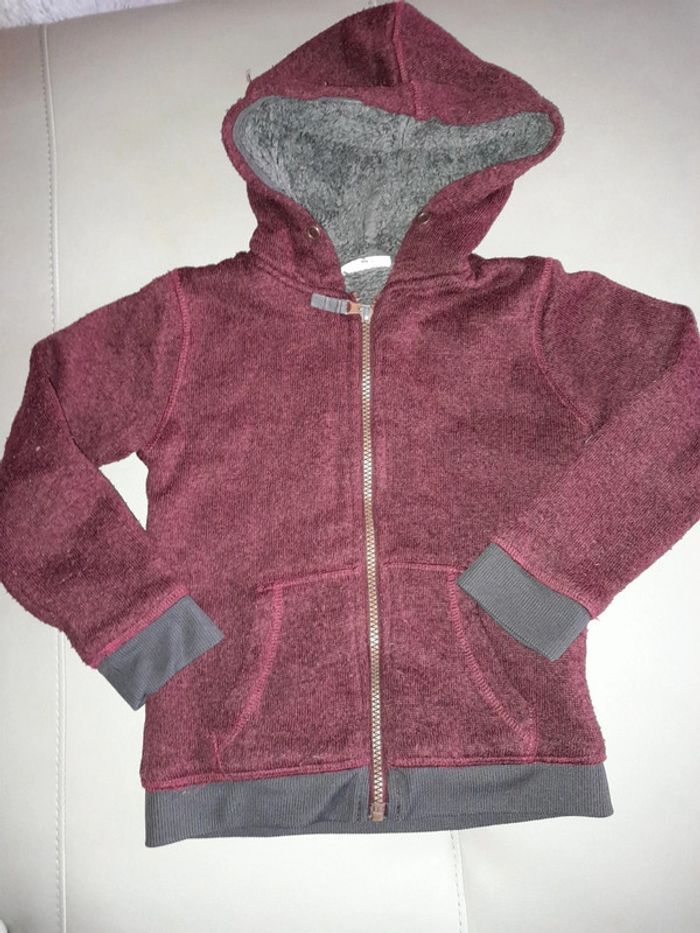 Gilet à capuche