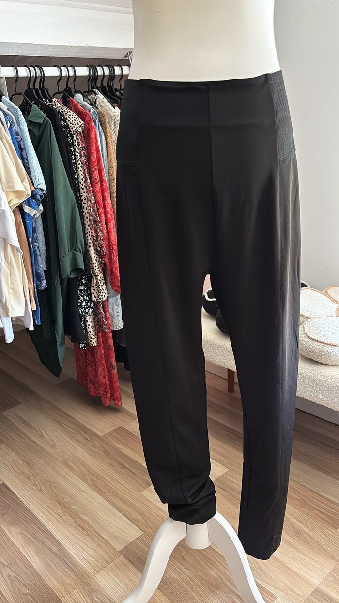 Pantalon legging noir Boutique Indépendante T42