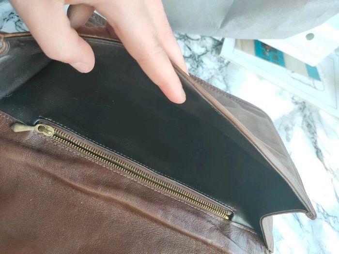 Sacoche vintage en cuir - photo numéro 2