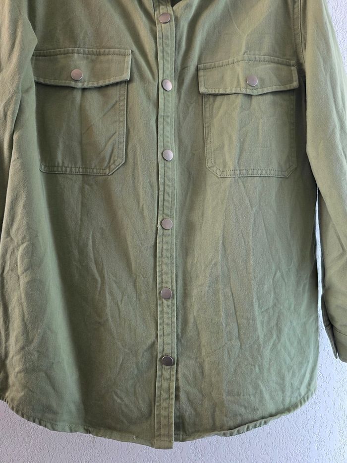 Surchemise kaki boohoo taille 34 - photo numéro 2
