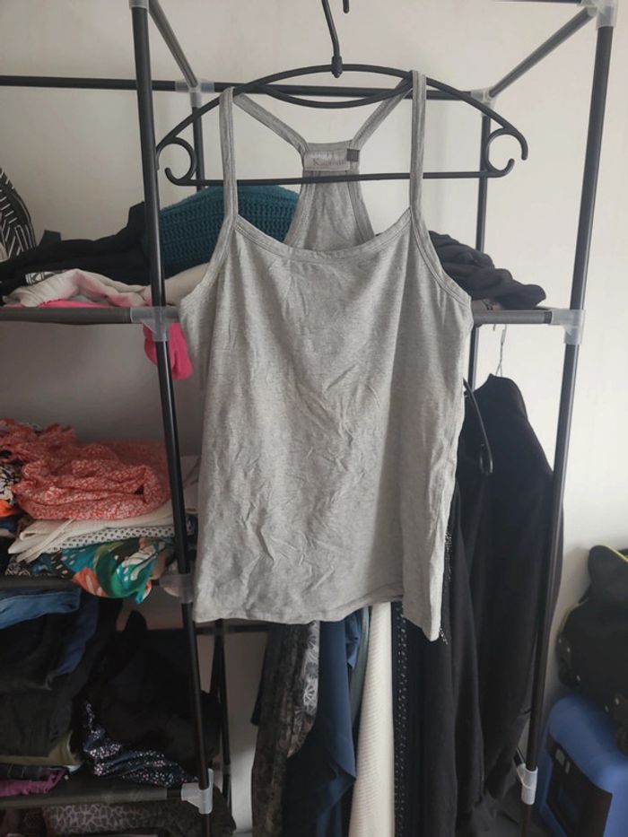 débardeur brassière intégrée