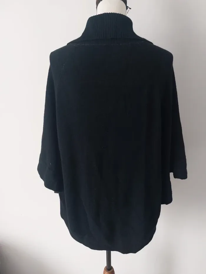 Poncho noir neuf - photo numéro 4