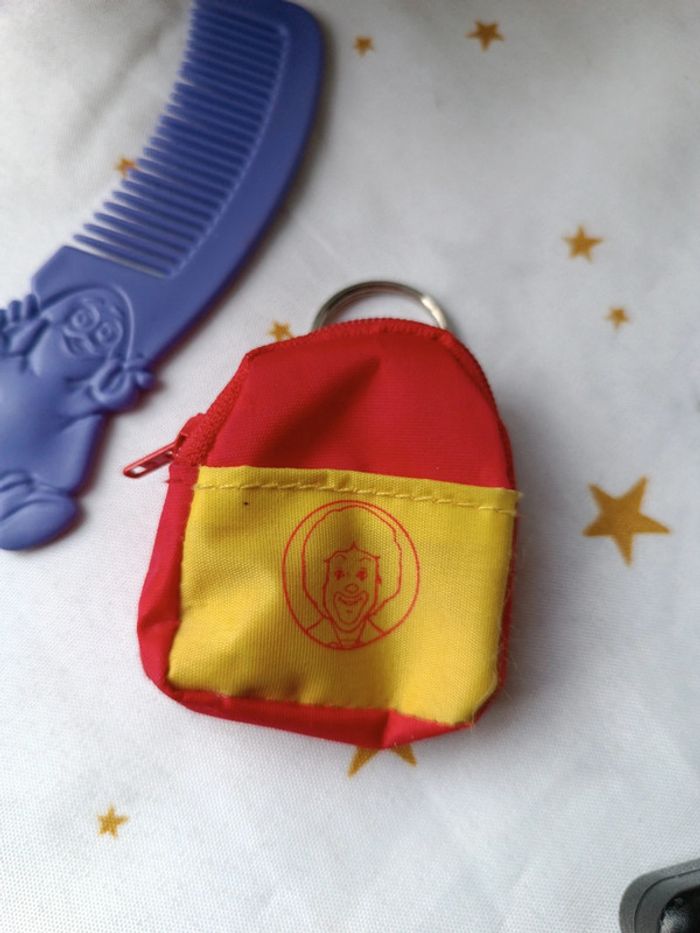 Grimace Ronald peigne sac bag mini small vintage violet purple 1993 brush keychain McDo happy - photo numéro 2
