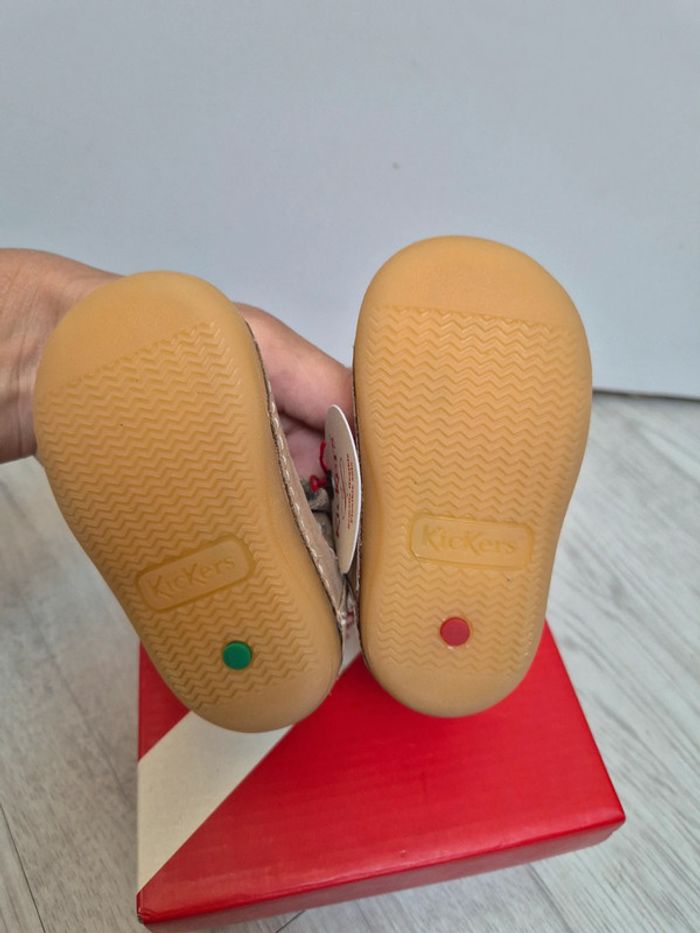 Chaussure premier pas kickers beige en cuir souple - photo numéro 6